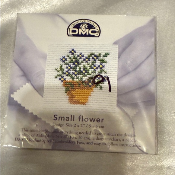 4 Vintage Bucilla, Dmc, and Proud to Be. Cross Stitch Kits with Threads - Picture 6 of 6